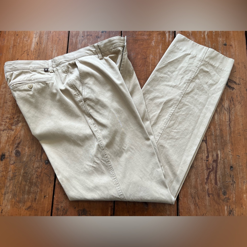 Saltaire Men's Classic Tan Chinos - Size 34 X 34.  Silk/Cotton mix = super comfy